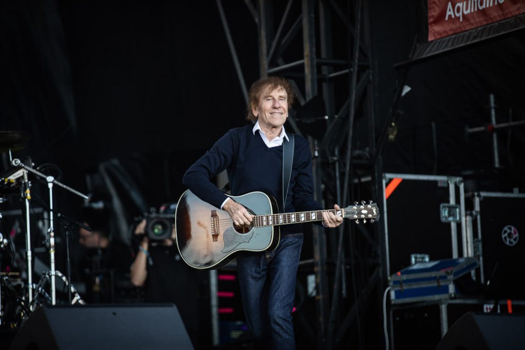 Alain Souchon sur la scène des Francofolies de La Rochelle le 14 juillet 2021