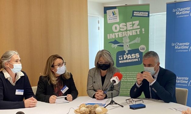 Quatre conseillères numériques recrutées en Charente-Maritime