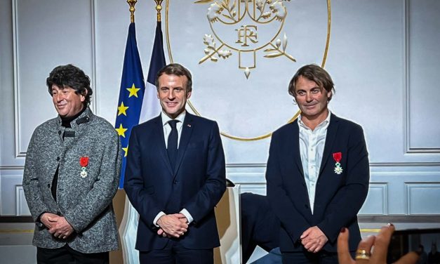 Le navigateur rochelais Yannick Bestaven reçoit la Légion d’honneur