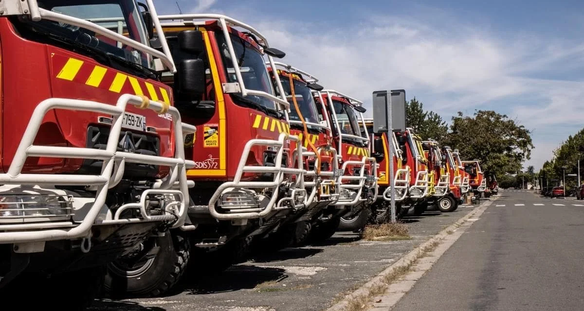 Incendies : des sapeurs-pompiers de Charente-Maritime en renfort dans l’Aude