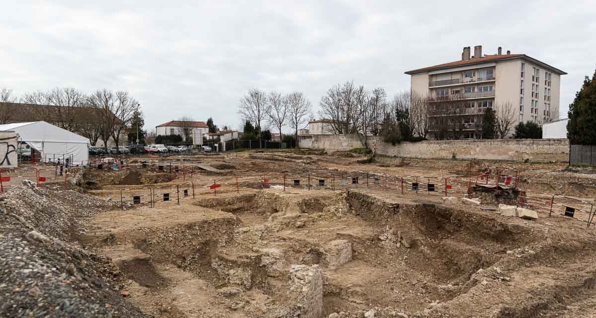 [PHOTOS]  Le futur CSC Christiane Faure à La Rochelle bientôt en construction : des fouilles archéologiques à proximité