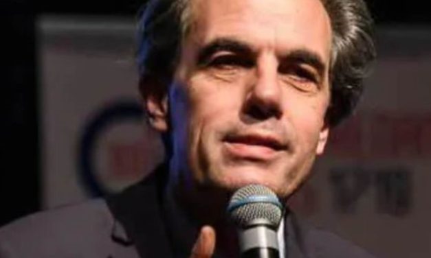Philippe Dessertine en conférence à La Rochelle mardi 25 avril