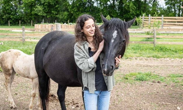 Vidéo.  Les Rochelaises Connectées font découvrir la Ferme de Pommerou à Clavette