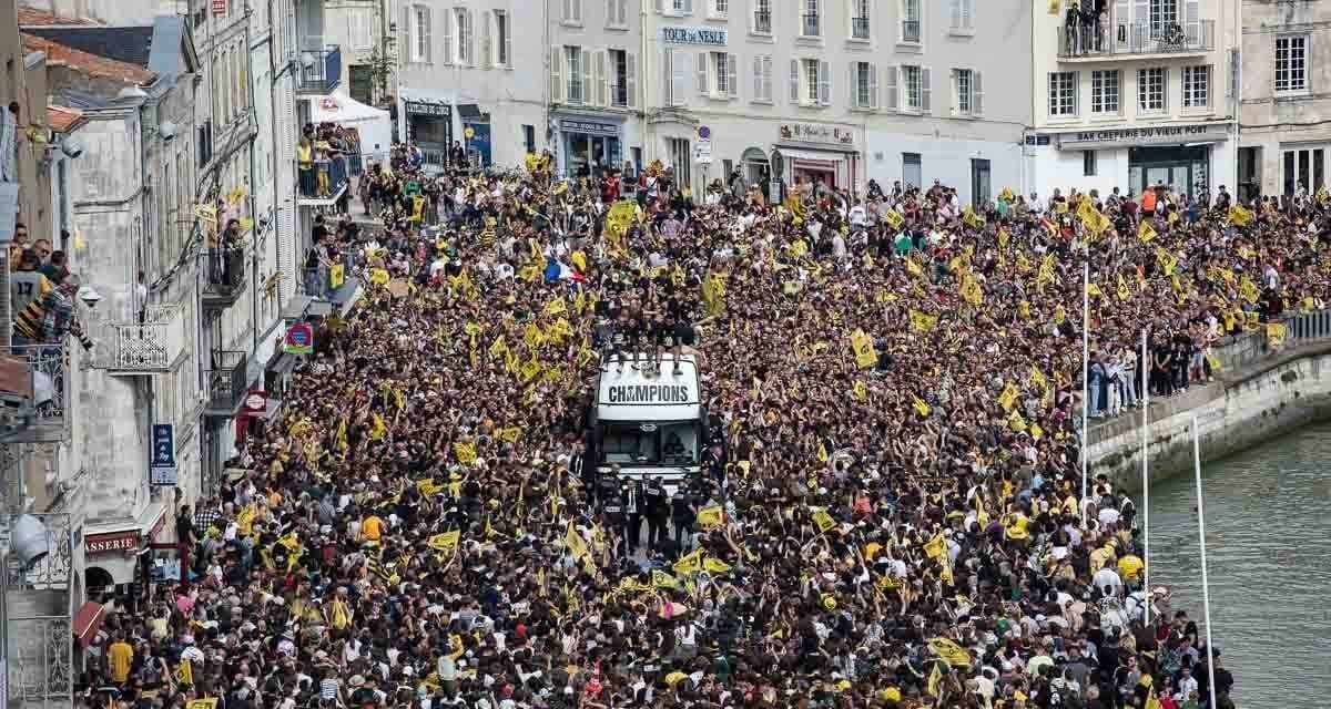 [GALERIE PHOTOS] LA ROCHELLE : PARADE DU BUS DE LA CHAMPIONS CUP