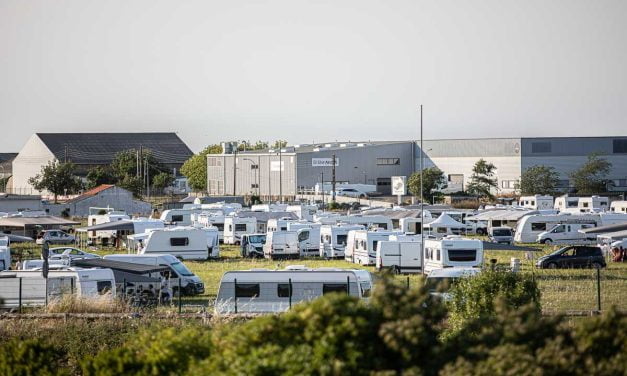 La Rochelle.Une centaine de caravanes de gens du voyage installées près de l&rsquo;aéroport
