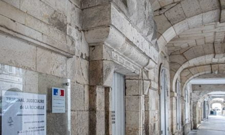 Près de La Rochelle : il est accusé d&rsquo;avoir escroqué sa femme et sa belle-mère pour plus de 176 000 €
