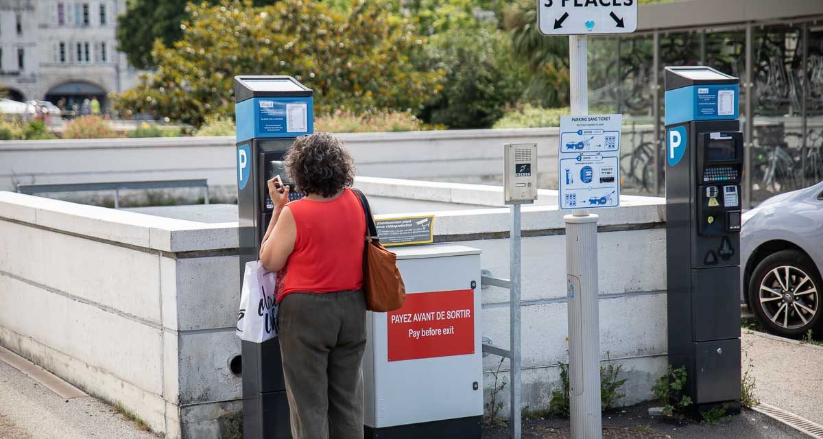 Attention ! A La Rochelle, l&rsquo;application pour payer le stationnement change