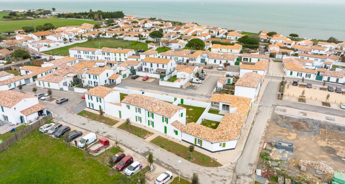 Près de La Rochelle, 17 maisons à bas coût livrées