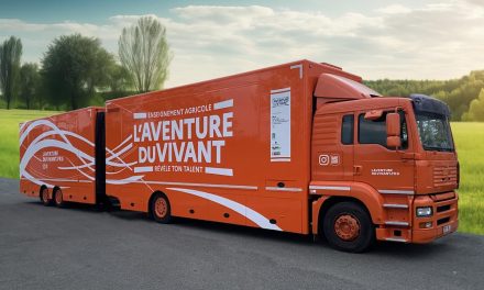 Le camion « L’ Aventure du vivant » fait escale à La Rochelle