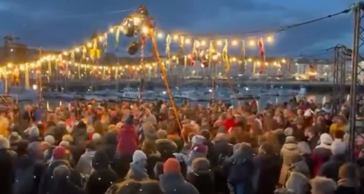 [VIDÉO] Les Rochelais ont fêté la nouvelle année sur le Vieux Port
