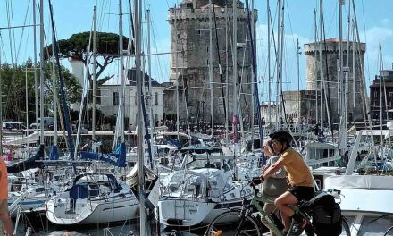 A La Rochelle, les cyclistes ne sont plus prioritaires en ville