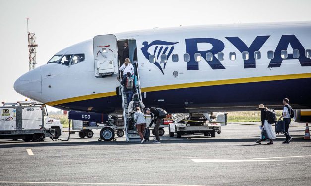 Aéroport de La Rochelle : quelles destinations desservies en 2025 ?