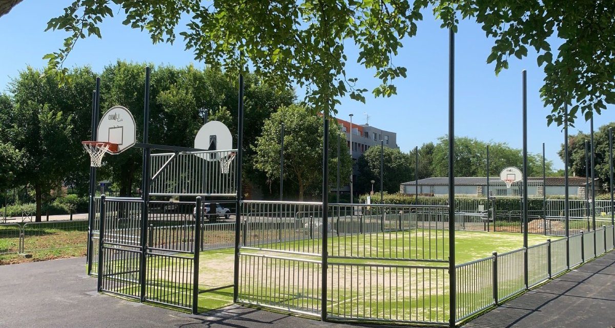 Un city stade s’installe à Port-Neuf