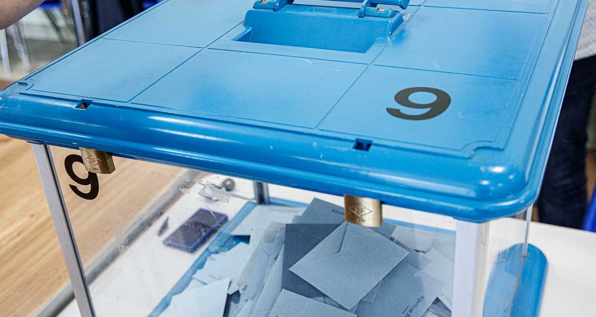 Législatives : un taux de participation à 17 h élevé en Charente-Maritime