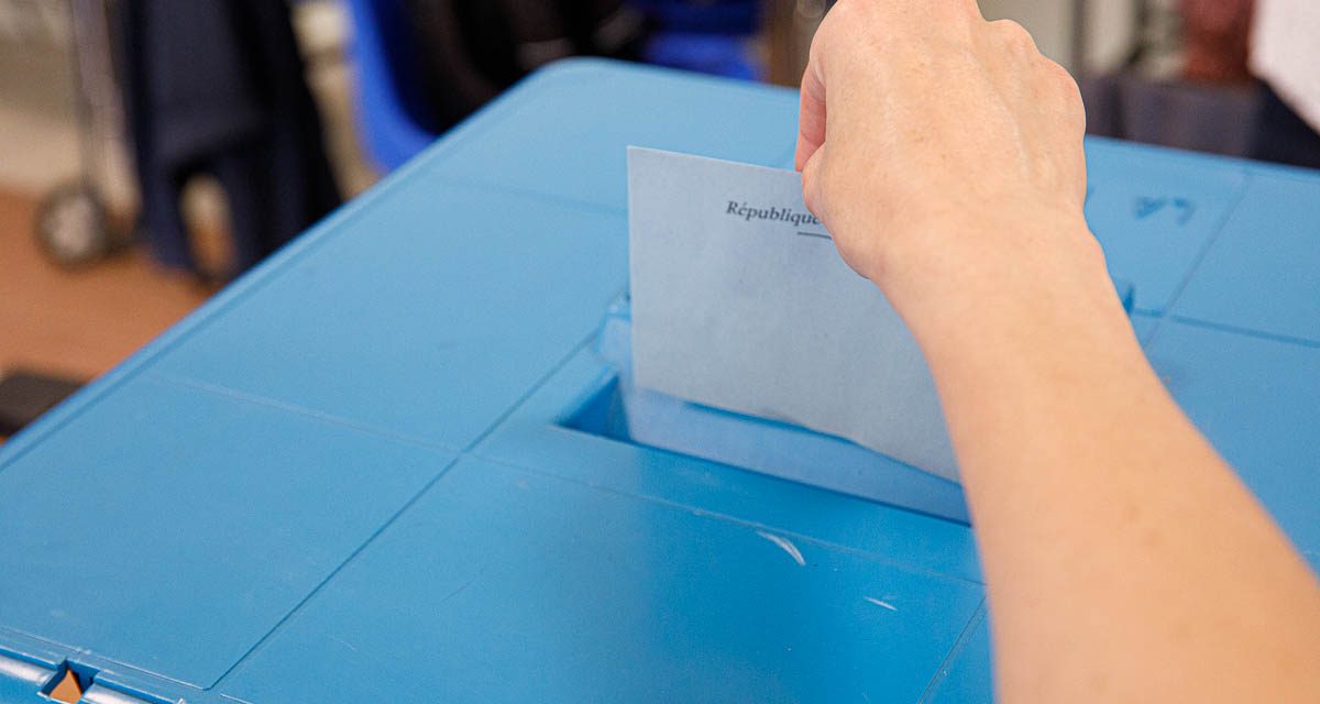 Législatives : le taux de participation à midi connu en Charente-Maritime