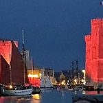 Voiles de Nuit illumine le Vieux Port de La Rochelle