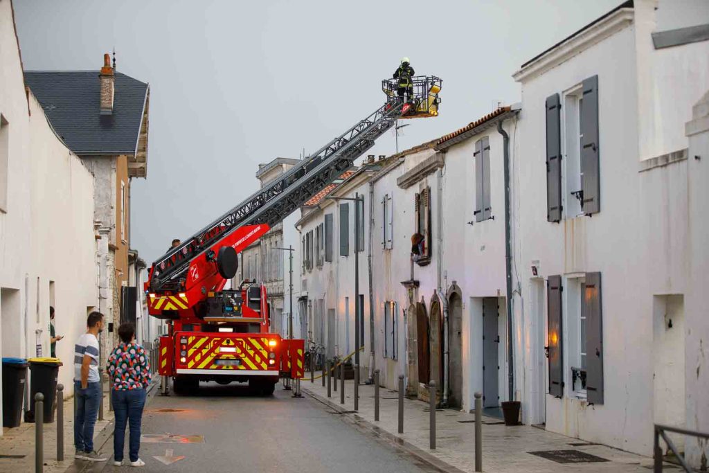 Grande échelle sapeur pompiers