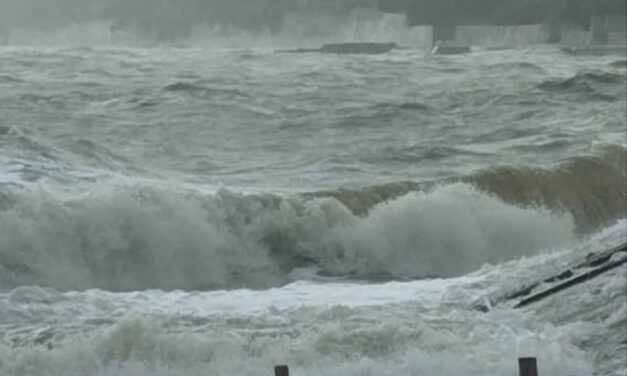 Une vigilance orange vagues submersion déclenchée à La Rochelle