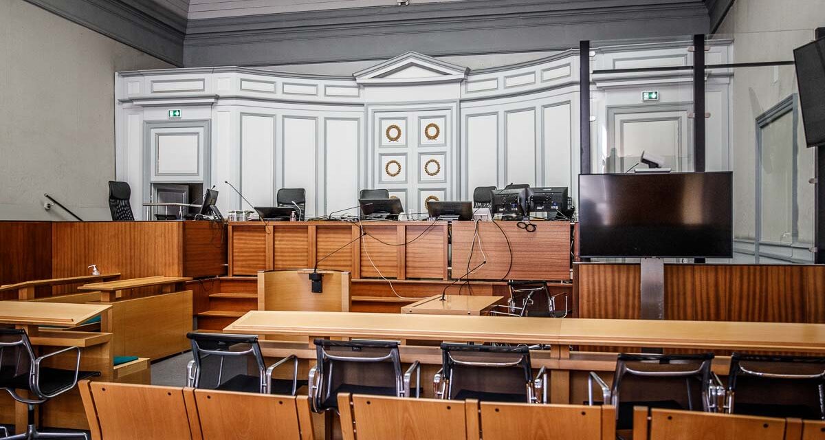 A La Rochelle, l’étudiante qui a tagué l’université devra payer l’ardoise : près de 4000 euros