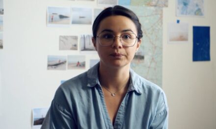 Aux Dames Blanches, elle interroge sur la mémoire collective