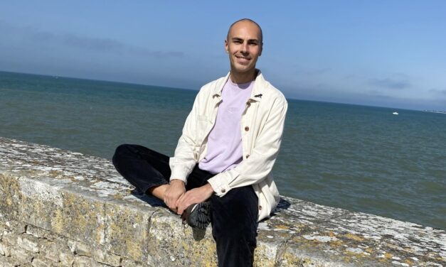 L’écriture, un refuge et un chemin de reconstruction pour ce Rochelais