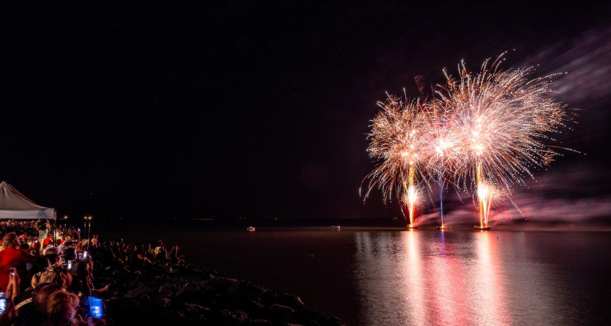 Un feu d&rsquo;artifice ce mercredi soir à La Rochelle ? La ville s&rsquo;en prend à l&rsquo;intelligence artificielle