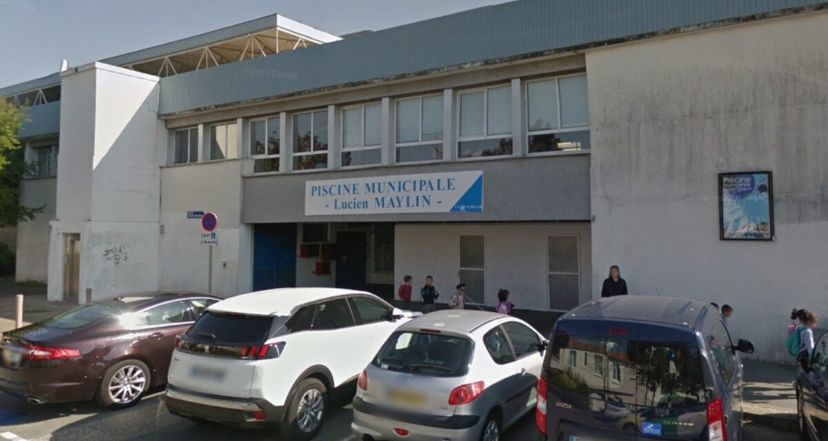 A La Rochelle, cette piscine est fermée et les travaux sont engagés