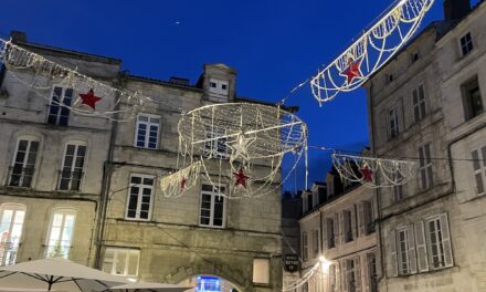 Des fêtes « chaleureuses et festives », les animations de Noël sont lancées à La Rochelle