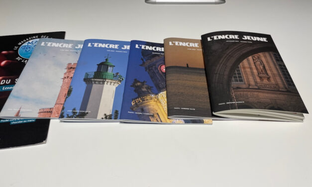 L&rsquo;encre jeune : un journal lycéen rochelais qui sort du cadre scolaire