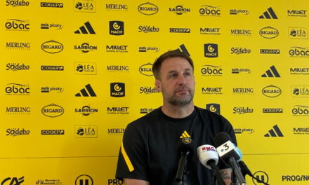 « On est tous motivés, on y croit tous » : les joueurs du Stade Rochelais positifs avant leur déplacement à Castres