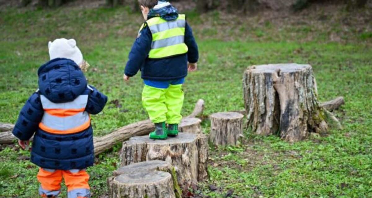 À La Rochelle, des vêtements recyclés pour les crèches municipales
