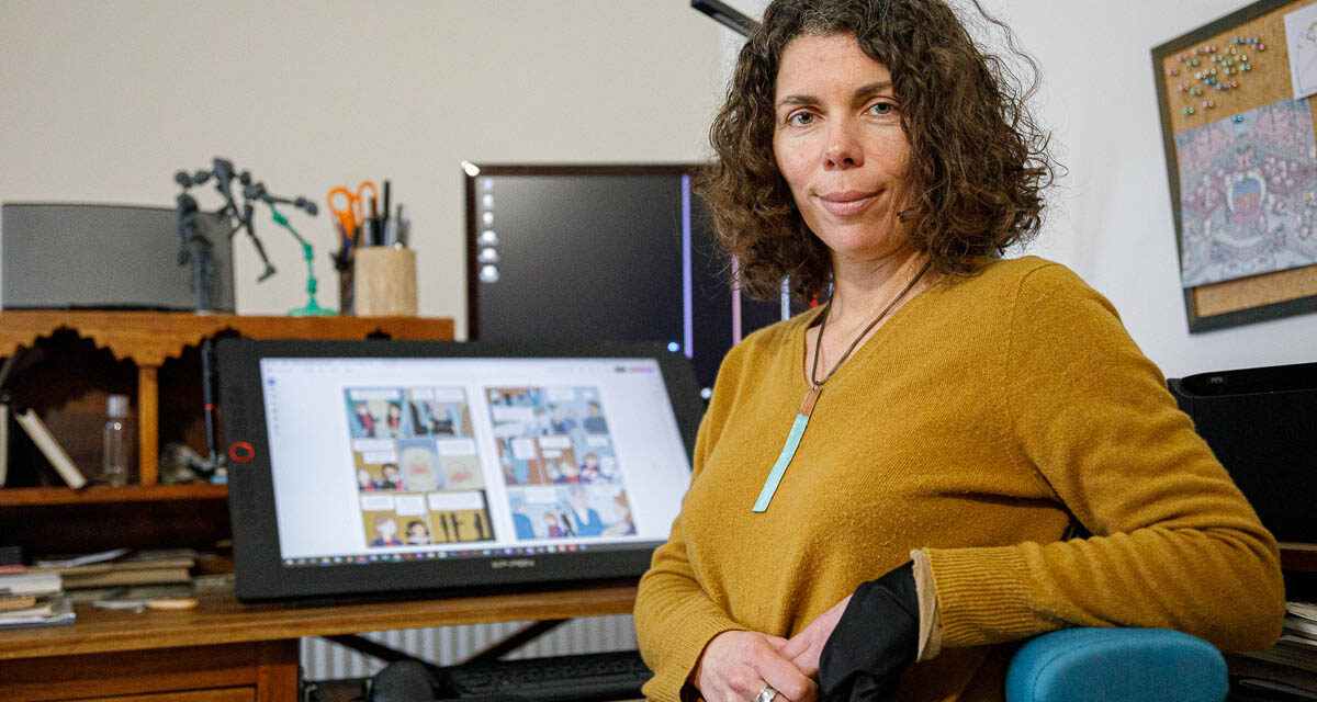 « Montrer ce qu&rsquo;on ne dit pas », cette autrice rochelaise montre l&rsquo;envers du décor d&rsquo;un conseil municipal