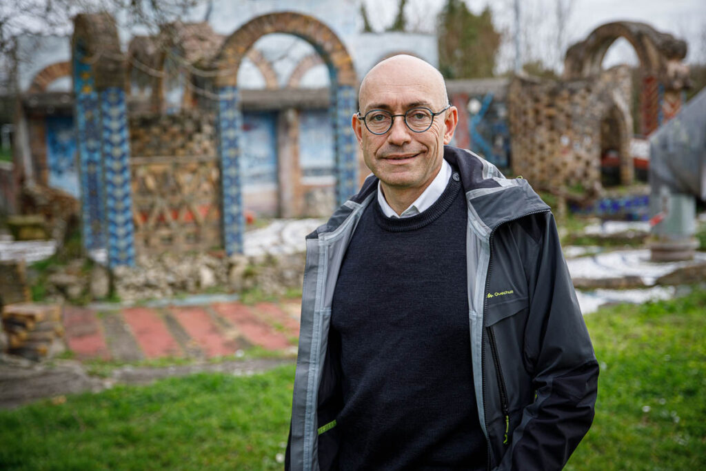 Antoine Colin dans le quartier de Villeneuve-les-Salines à La Rochelle