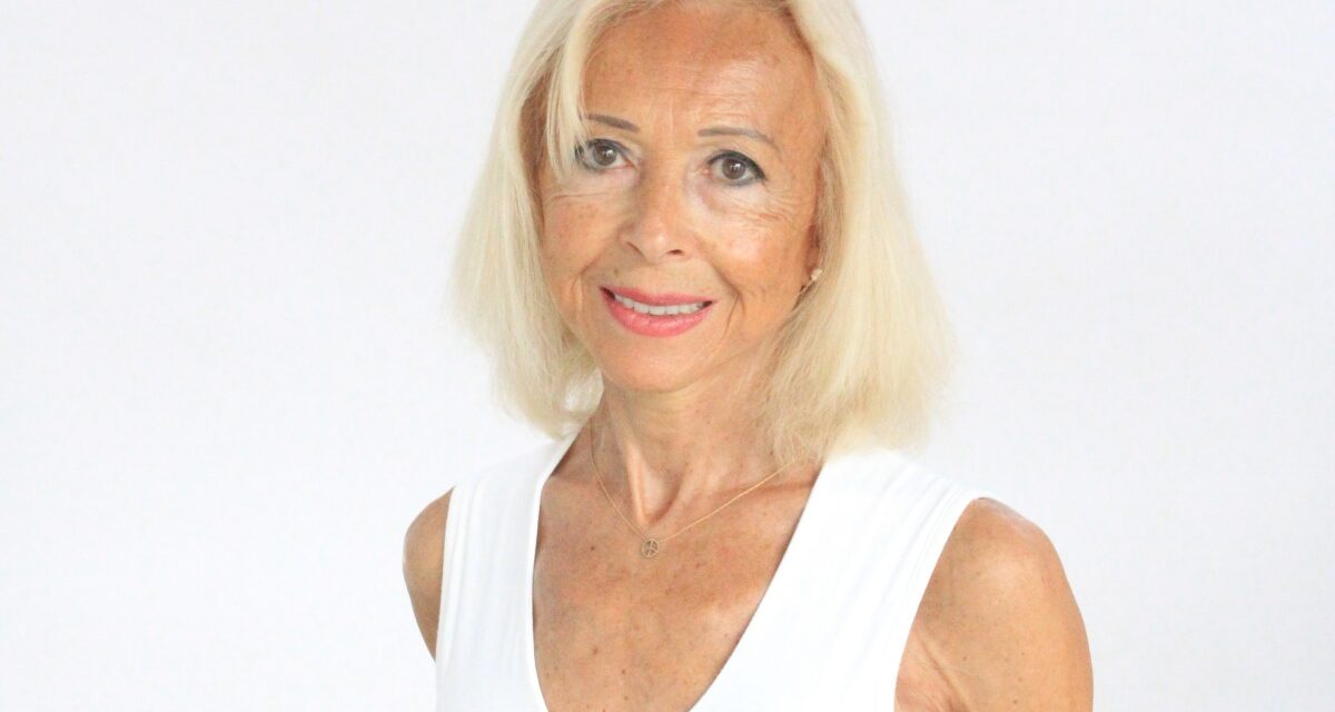 Cette ancienne magistrate de La Rochelle est aussi auteure de polards