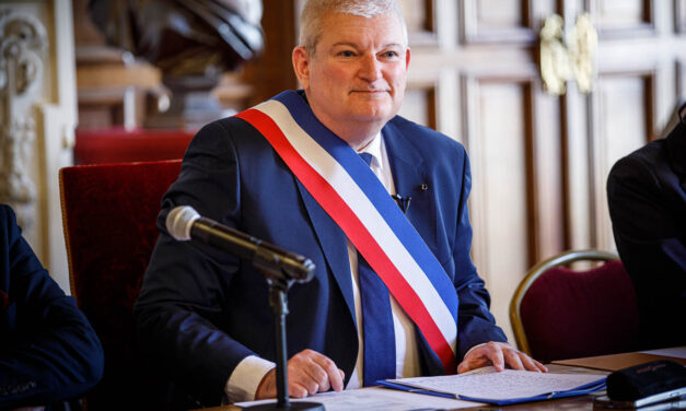 Olivier Falorni, maire de La Rochelle : voici la liste de ses 17 adjoints
