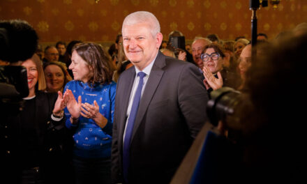 Municipales à La Rochelle : en tête avec 33%, Falorni prêt à quitter l&rsquo;Assemblée nationale