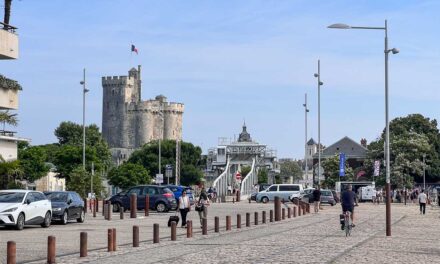 Une grande collecte de tissus usagé à La Rochelle, mais pourquoi faire ?