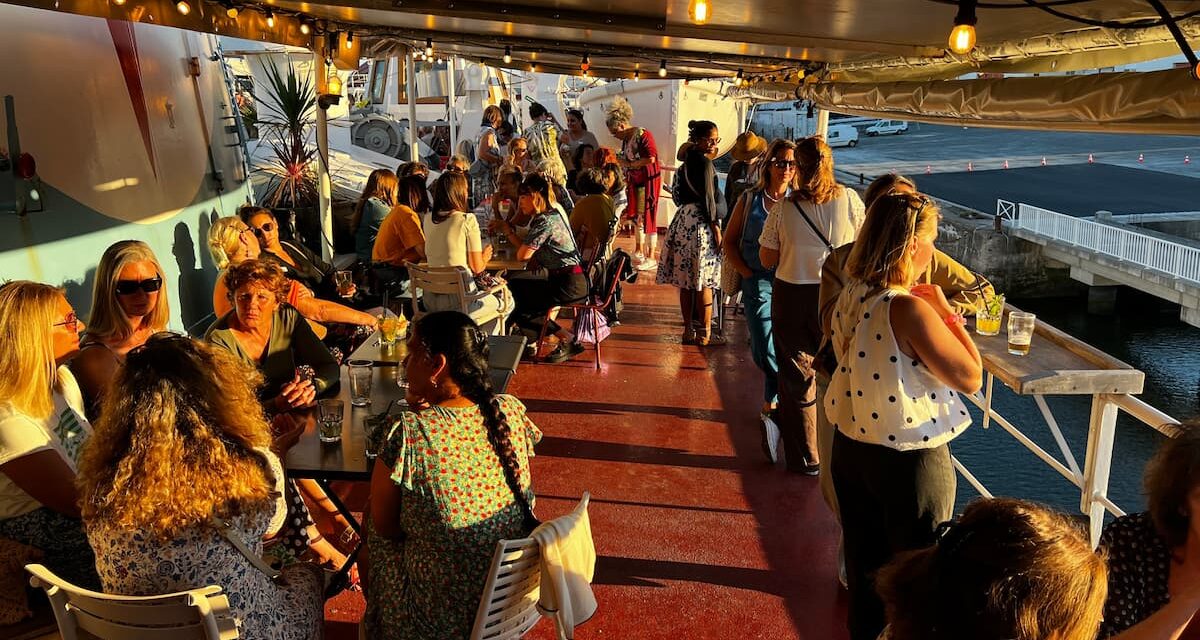 À La Rochelle, l’Apéro Filles cultive les rencontres au féminin depuis 2014