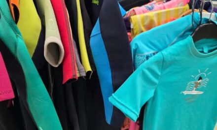 « Tout à 1, 2 et 3 € » : Sport Recycle à La Rochelle brade et appelle aux dons